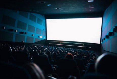 映画館の未来を変える!LEDビジョンの可能性とその革新性とは?